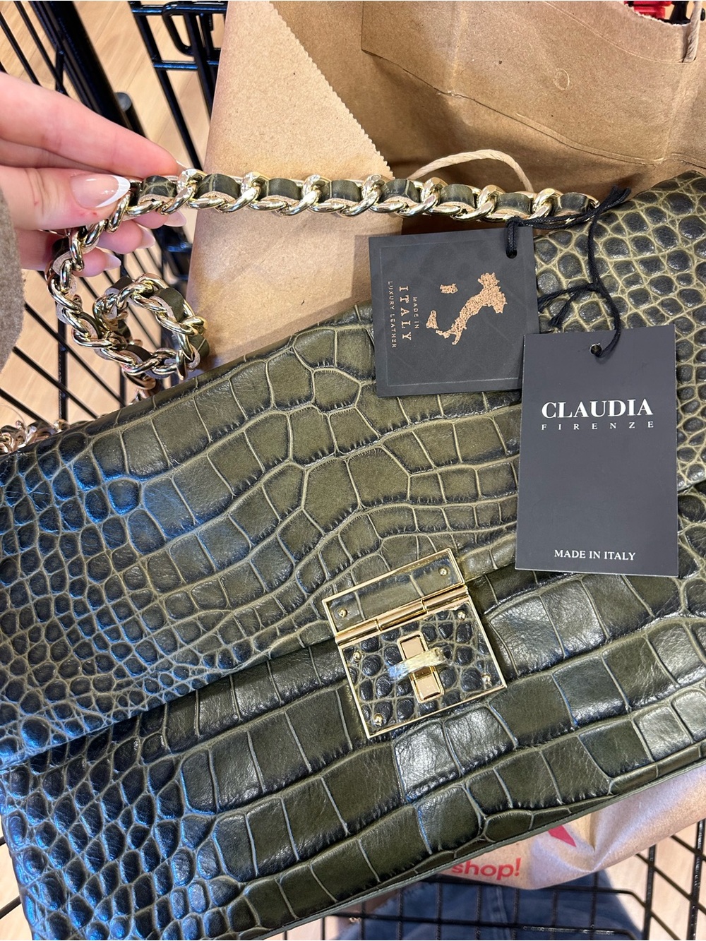 Claudia Firenze olive green shoulder bag - Picture 4 of 5